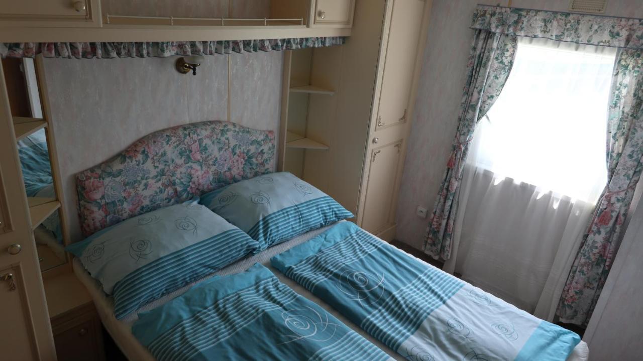 Privat Ave-Mobilhaus Villa Liptovsky Mikulas Ngoại thất bức ảnh