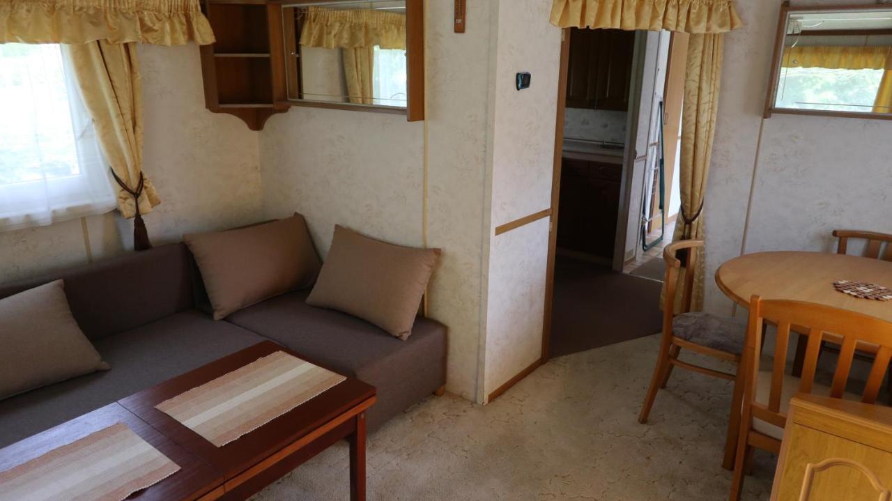 Privat Ave-Mobilhaus Villa Liptovsky Mikulas Ngoại thất bức ảnh
